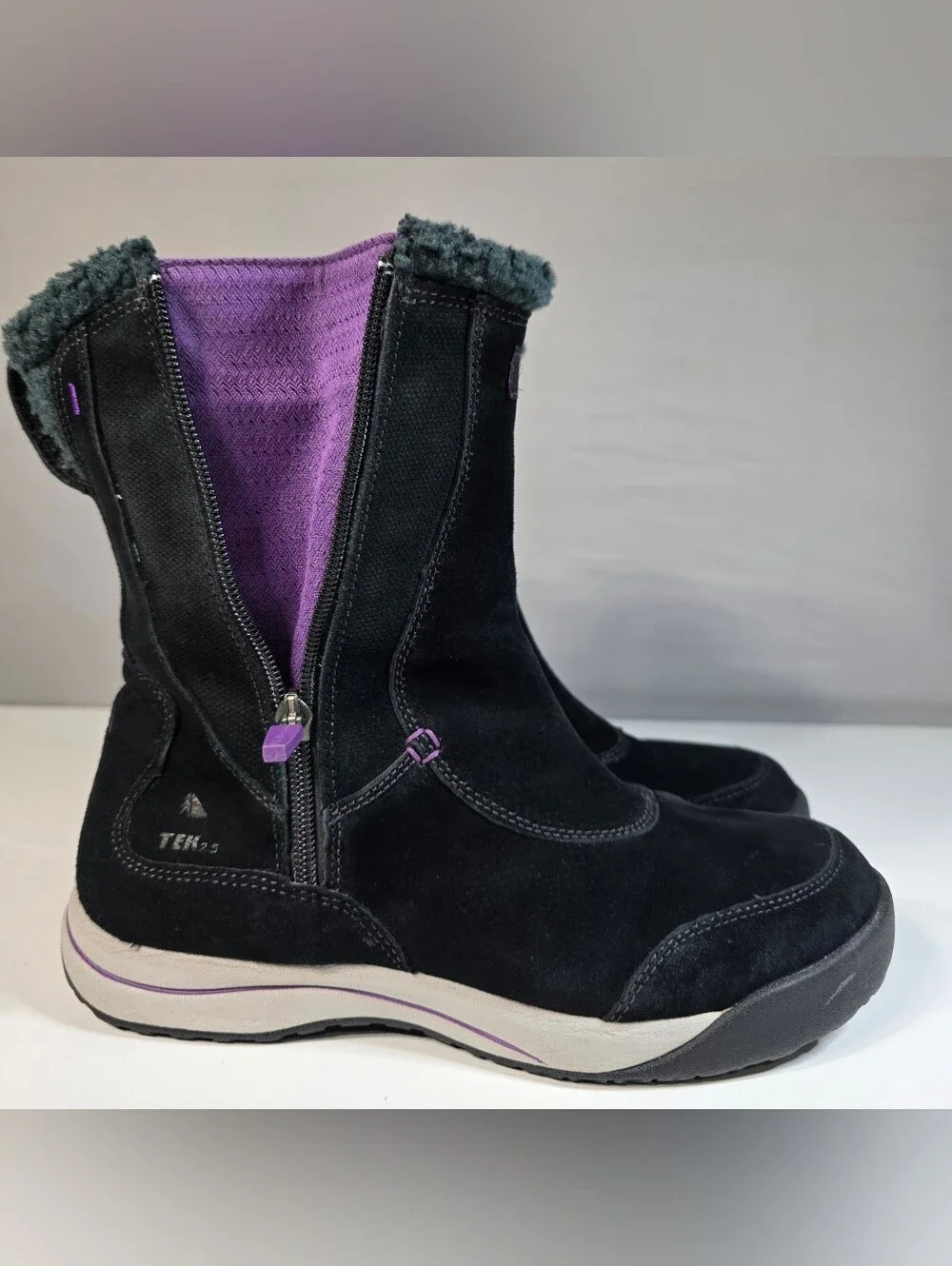 L.L. Bean Women's Suede Waterproof Winter Boots Size 8.5